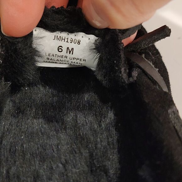 Clark's Black Leather Suede Faux Fur Lined Moccasin Shoe Size 6M - Picture 8 of 8